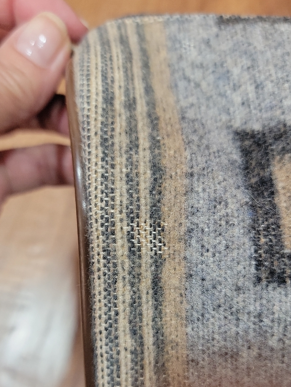 Vintage Pendleton Wool Jacquard & Leather Barrel Bag - Picture 13 of 14